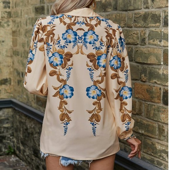 Boho Floral Print Lantern Sleeve Blouse - Picture 2 of 8